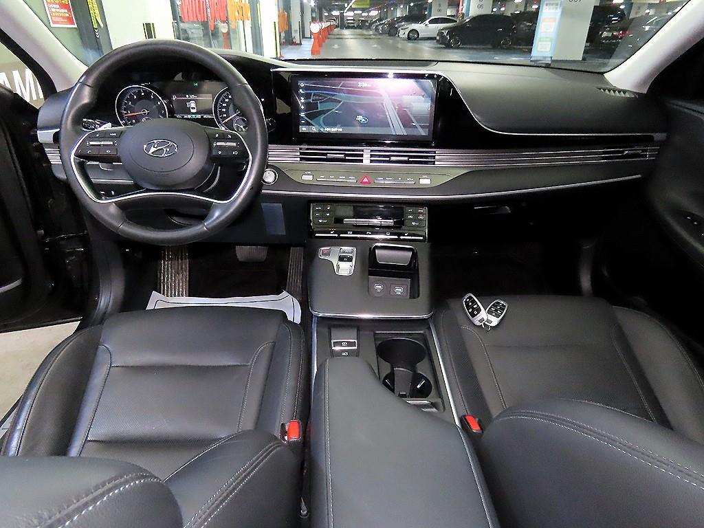 HYUNDAI Grandeur - Vista 10