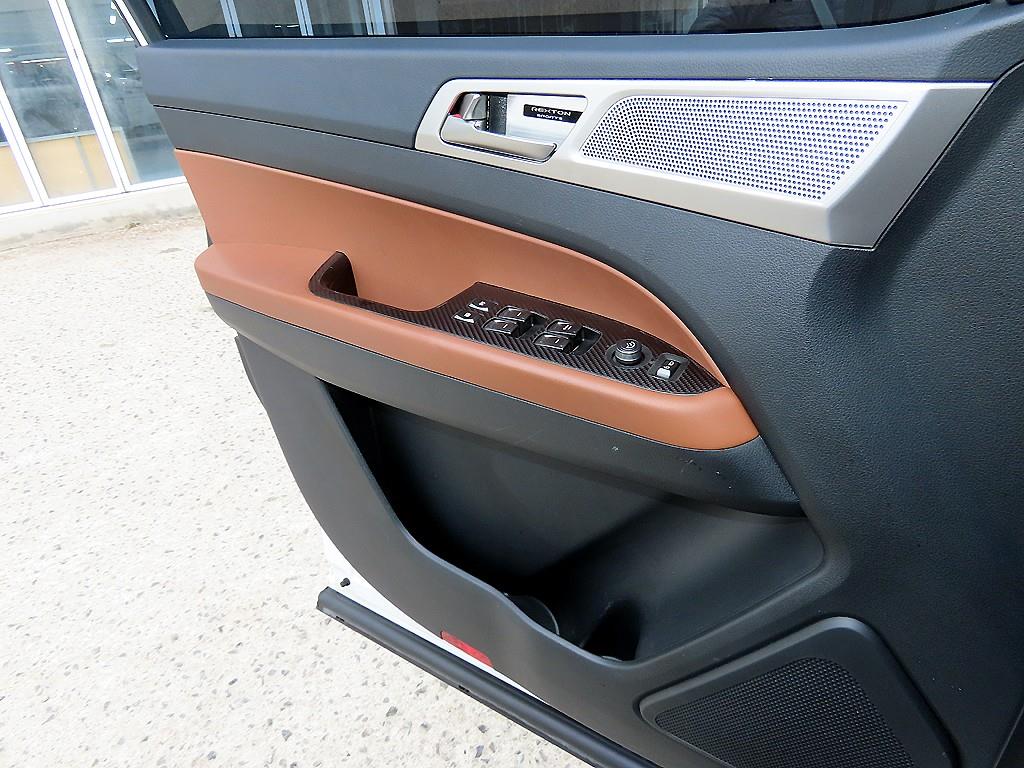 Ssangyong Rexton - Vista 11