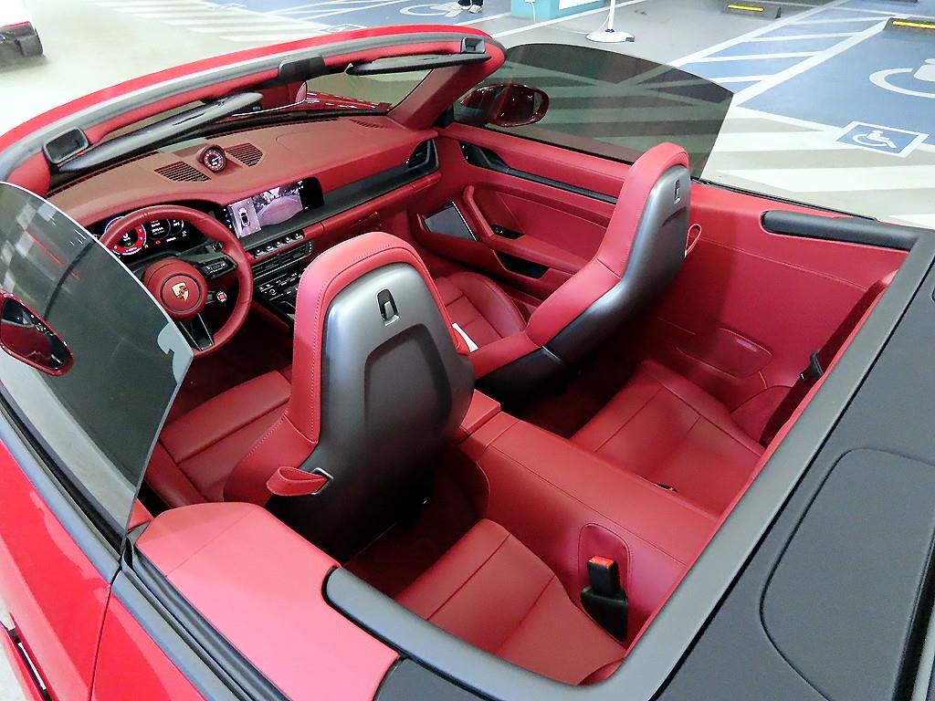 Porsche 911 - Vista 12