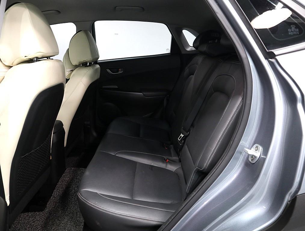 HYUNDAI Kona - Vista 8