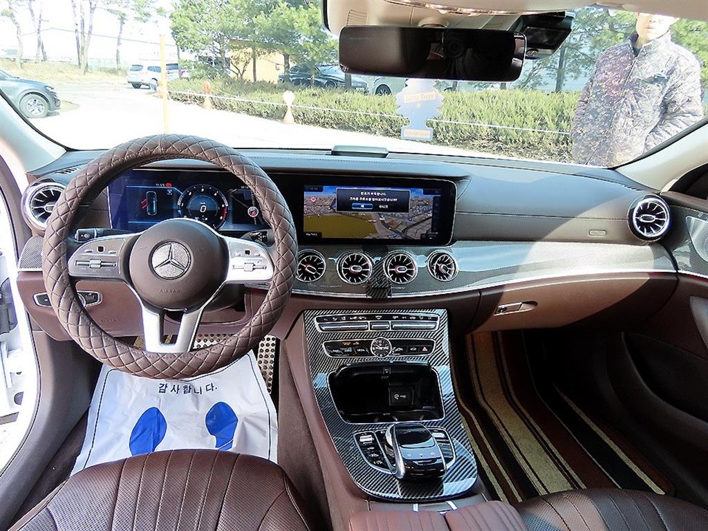 Mercedes Benz CLS Class - Vista 7