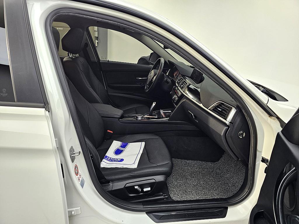 BMW 3 series - Vista 11