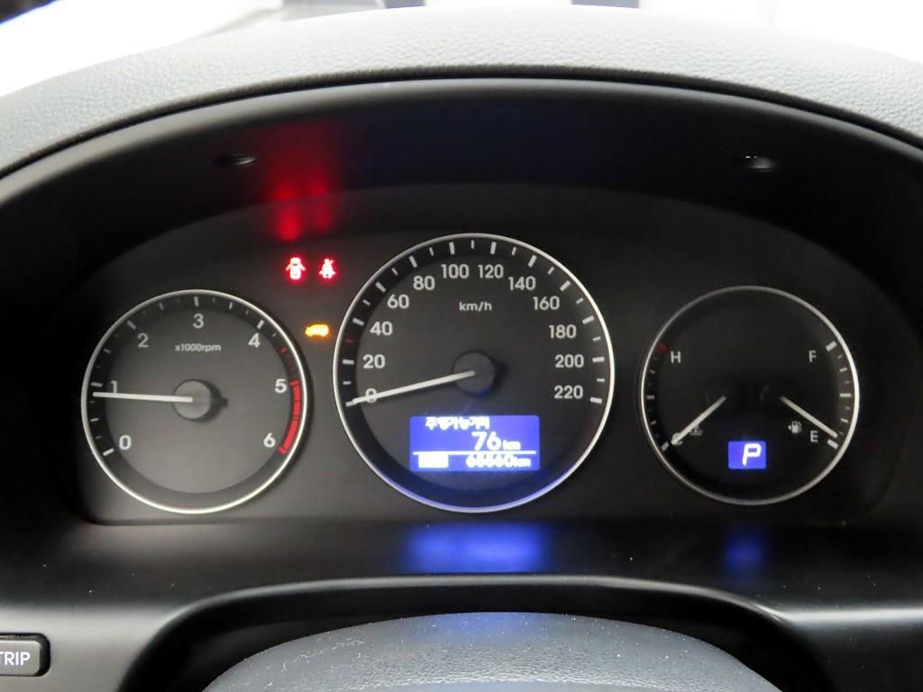 HYUNDAI Starex - Vista 6