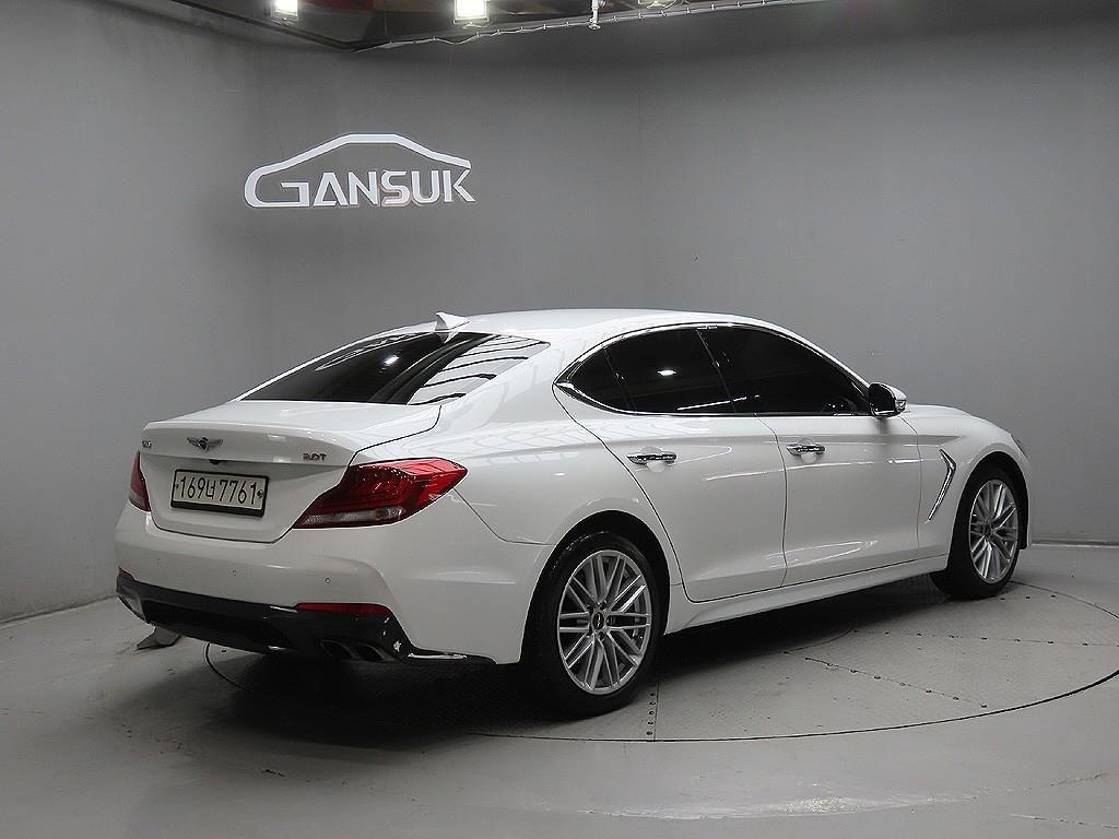 Genesis G70 - Vista 7