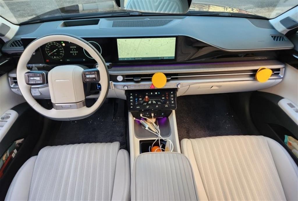 HYUNDAI Grandeur - Vista 7