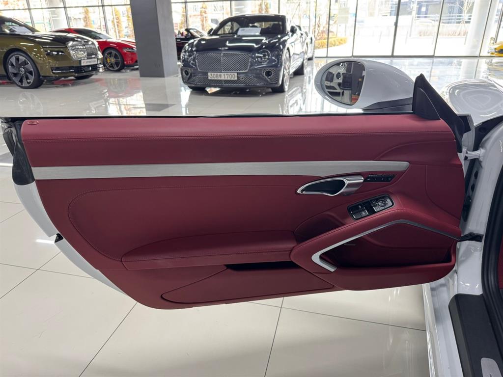 Porsche 718 - Vista 7