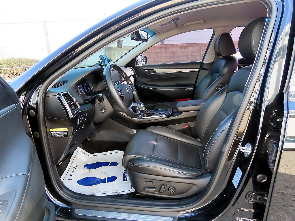 HYUNDAI Grandeur - Vista 5