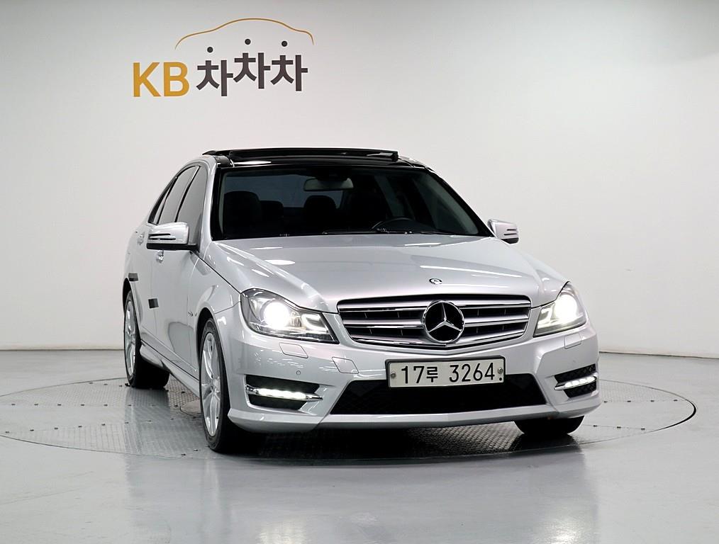 Mercedes Benz C Class - Vista 2