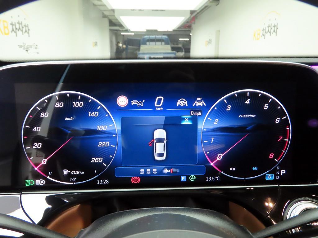 Mercedes Benz E class - Vista 6