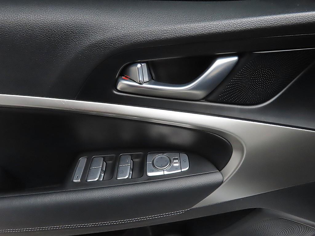 Genesis G70 2019 Blanco - Importación desde Corea - HF Imports Iquique - Foto 12