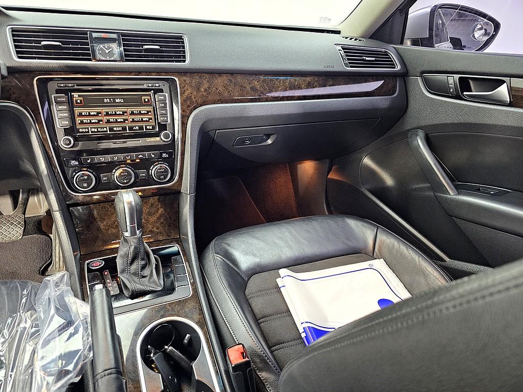 Volkswagen Passat - Vista 10