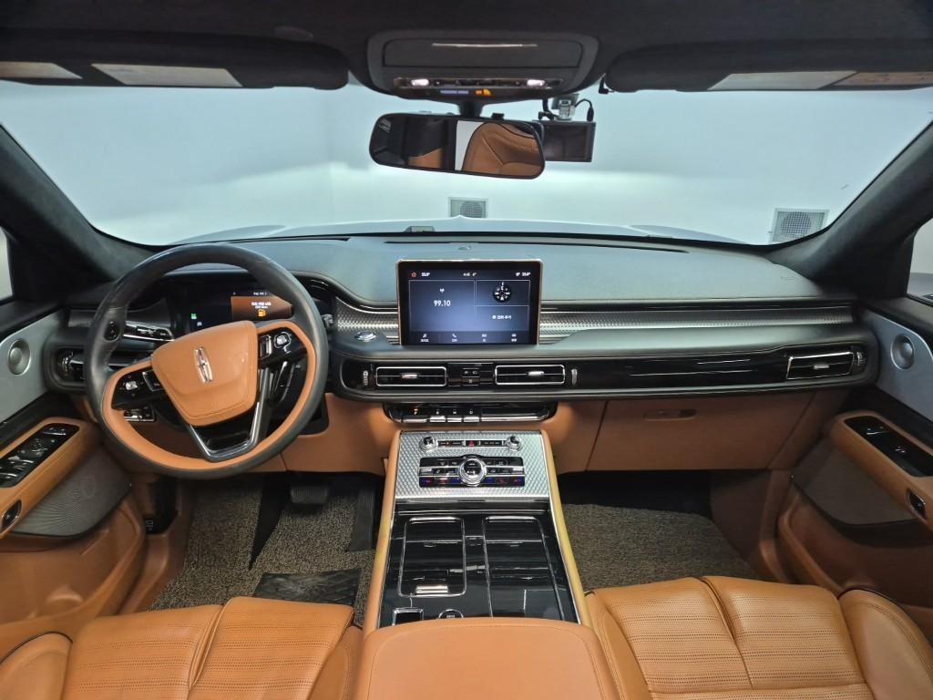 Lincoln Aviator - Vista 6