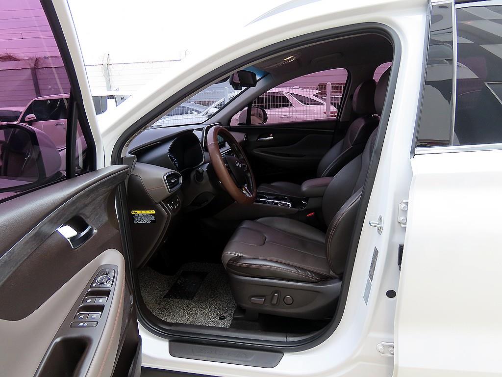 HYUNDAI Santa Fe - Vista 5