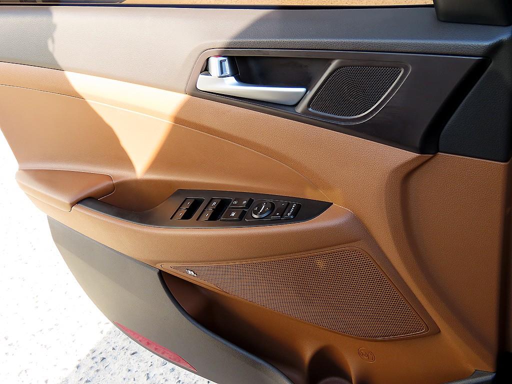 HYUNDAI Tucson - Vista 11