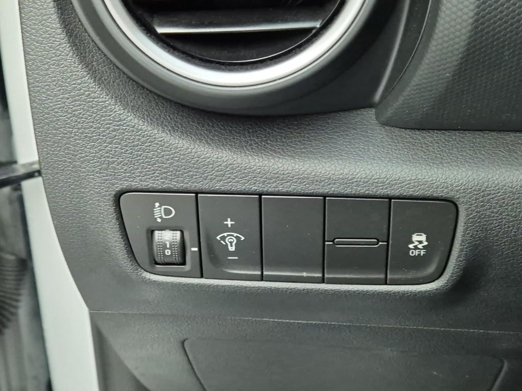 HYUNDAI Kona 2018 Blanco - Importación desde Corea - HF Imports Iquique - Foto 17