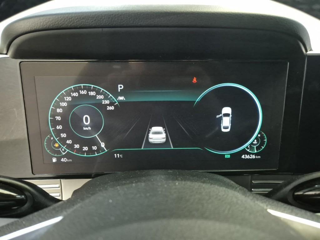 HYUNDAI Grandeur - Vista 6