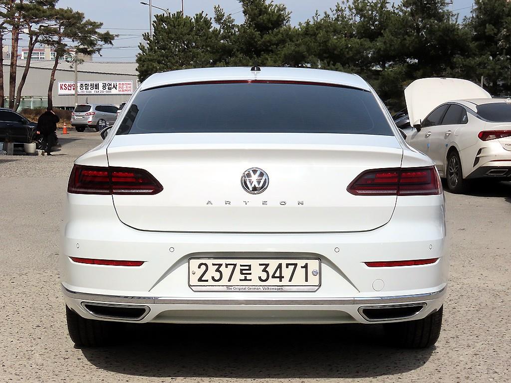 Volkswagen Arteon - Vista 4