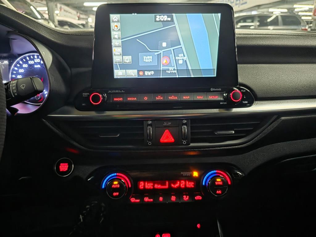 KIA K3 2020 Negro - Importación desde Corea - HF Imports Iquique - Foto 13