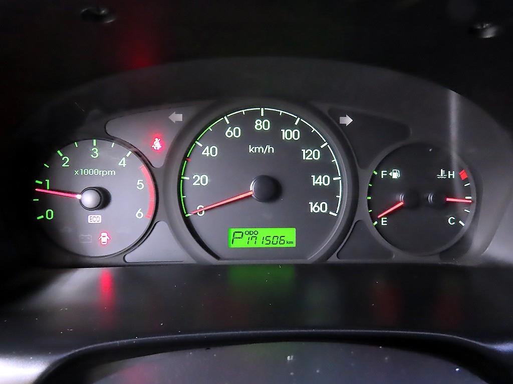 HYUNDAI Starex - Vista 8