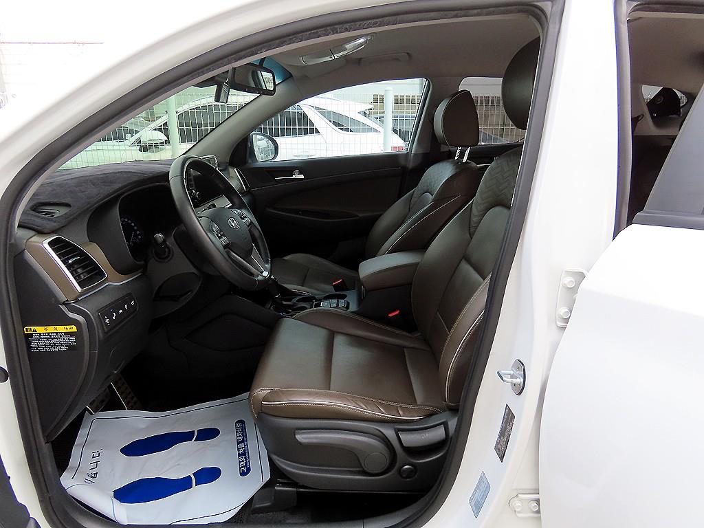 HYUNDAI Tucson - Vista 5