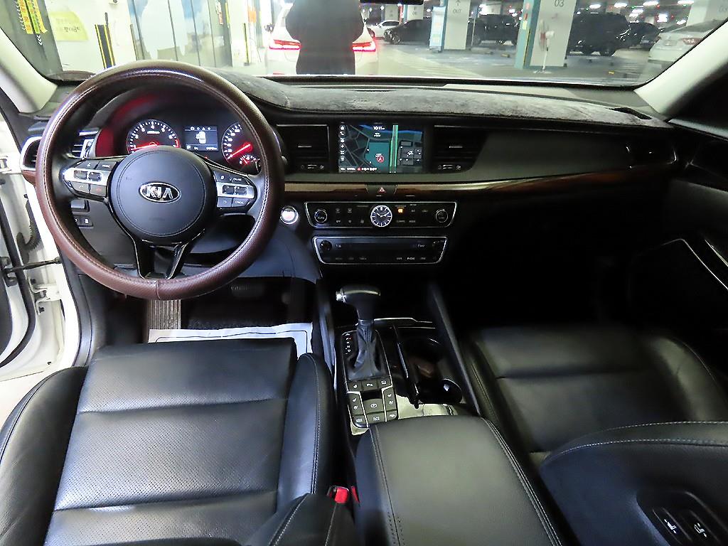 KIA K7 - Vista 10