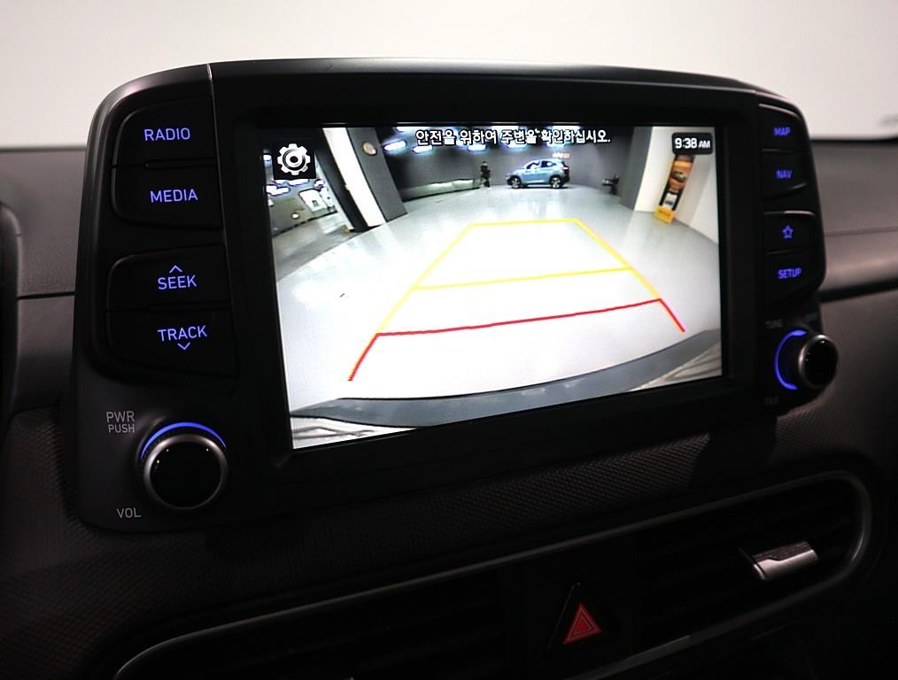 HYUNDAI Kona - Vista 11