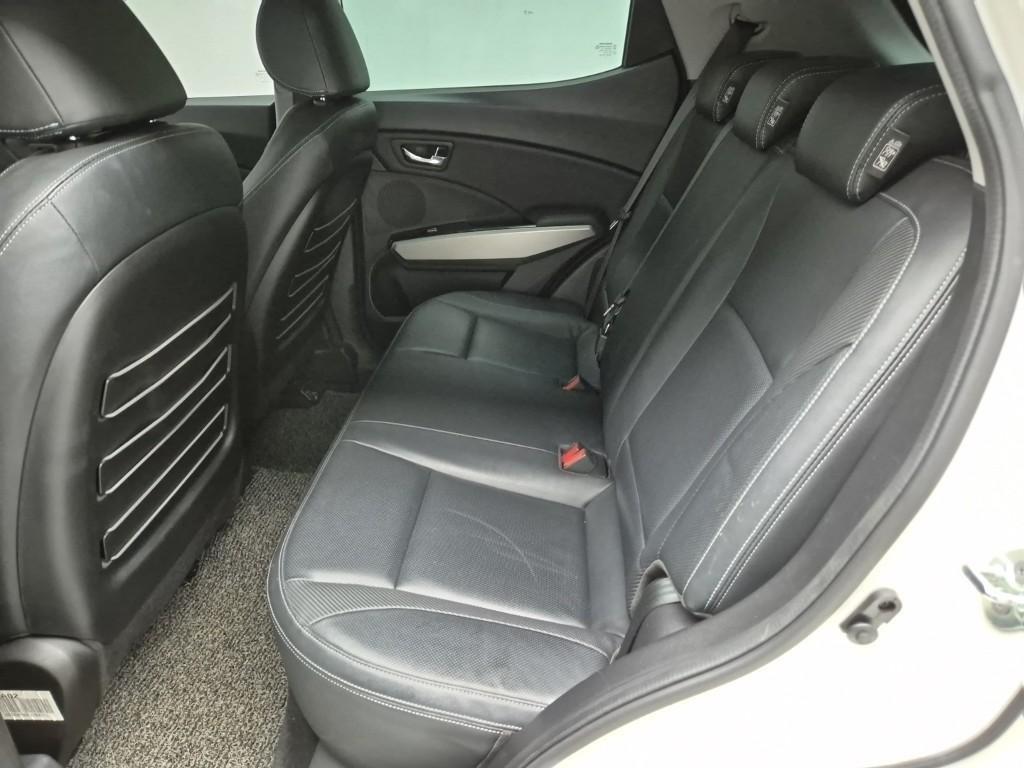 Ssangyong Tivoli 2016 Blanco - Importación desde Corea - HF Imports Iquique - Foto 20