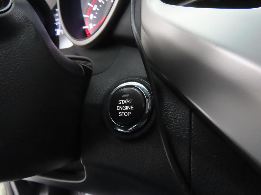 Ssangyong Tivoli 2016 Blanco - Importación desde Corea - HF Imports Iquique - Foto 17