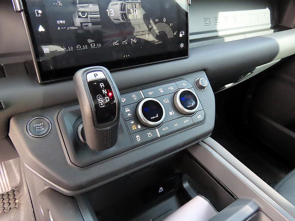 Land Rover Defender - Vista 11