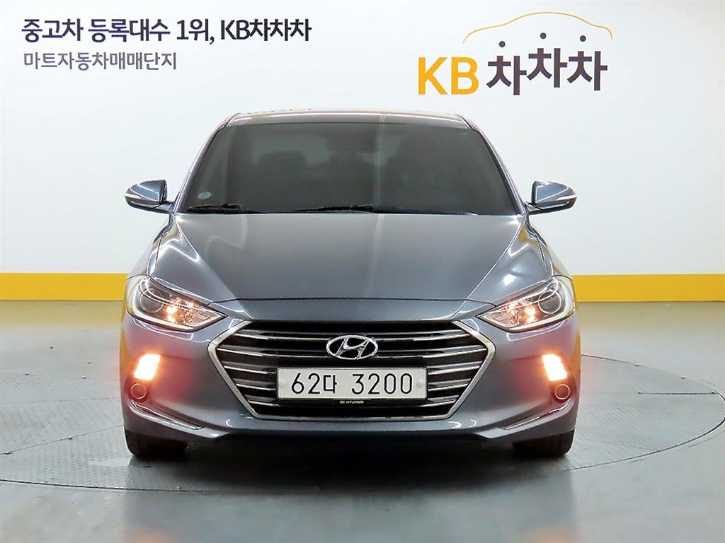 HYUNDAI Avante 2017 Gris - Importación desde Corea - HF Imports Iquique - Foto 1