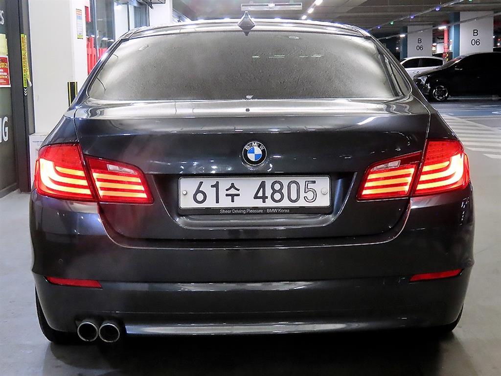 BMW 5 Series - Vista 5