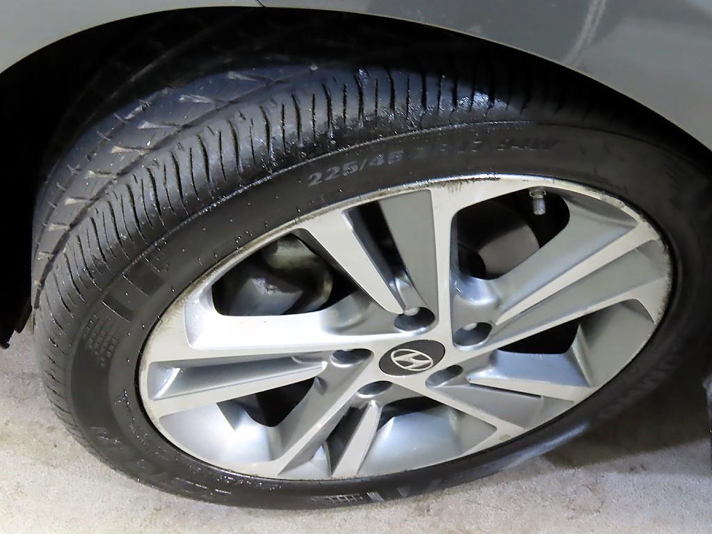 HYUNDAI Avante 2017 Gris - Importación desde Corea - HF Imports Iquique - Foto 18