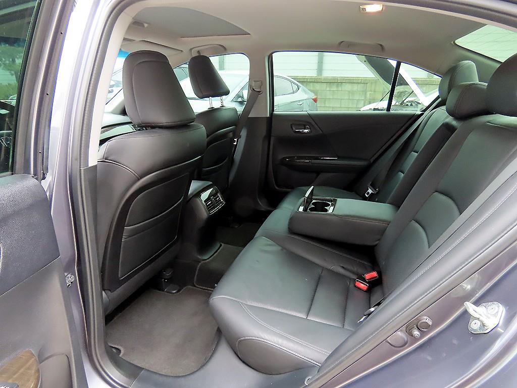 Honda Accord - Vista 6