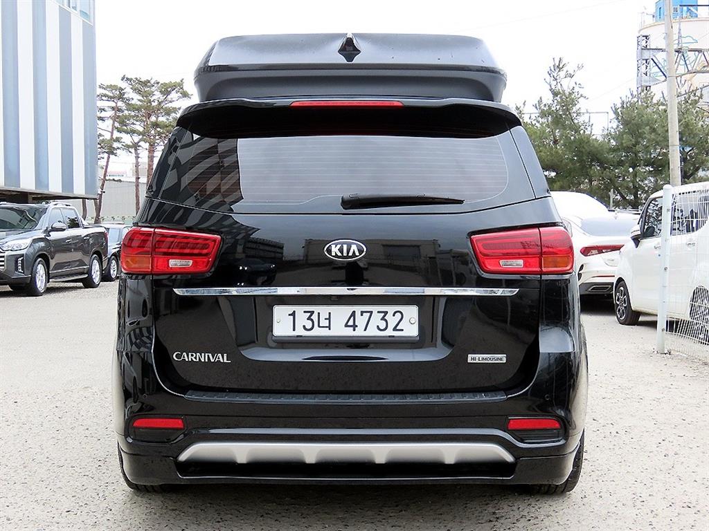 KIA Carnival - Vista 4