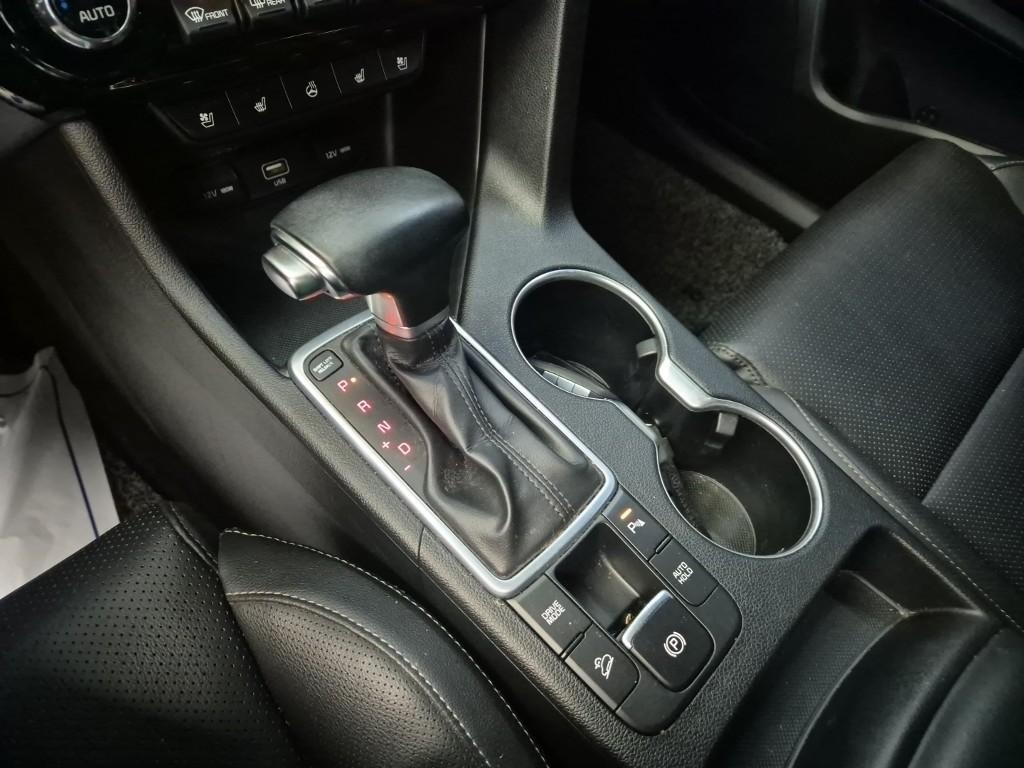 KIA Sportage - Vista 8