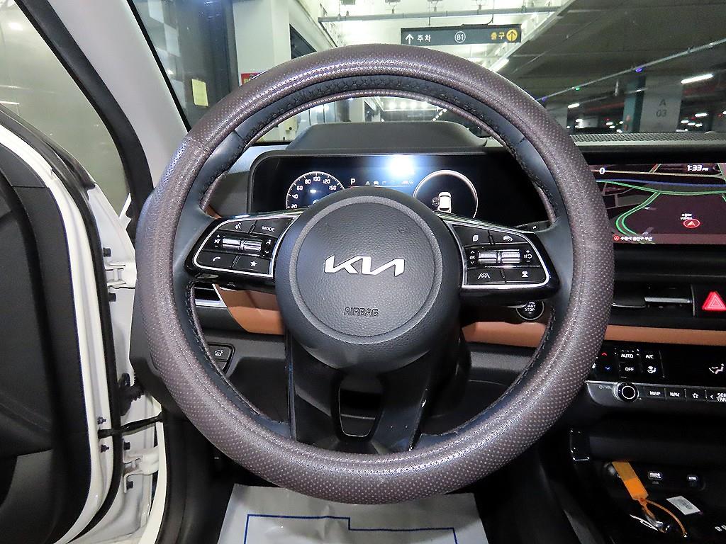 KIA Seltos - Vista 8