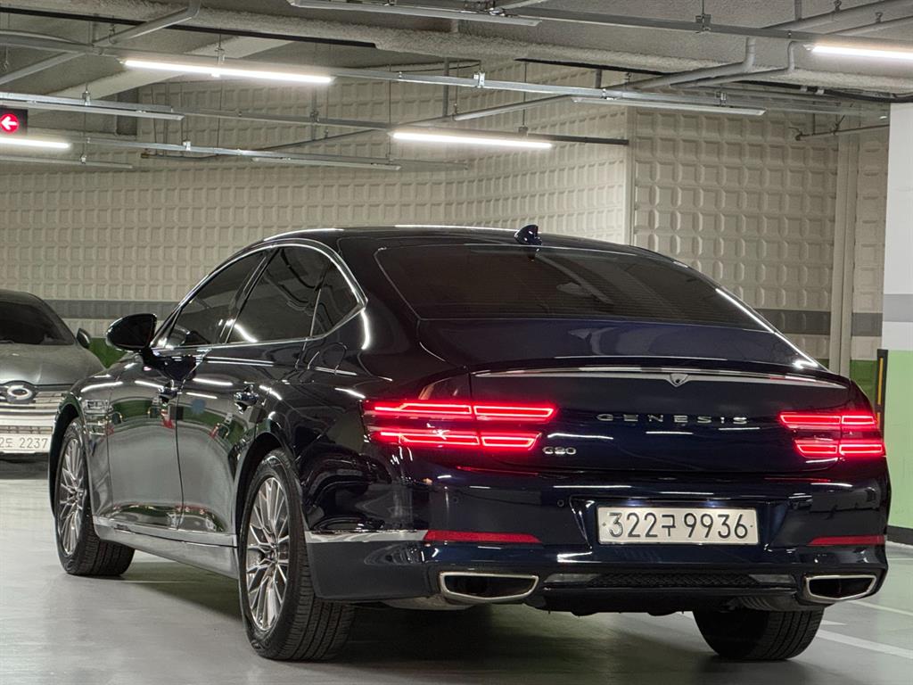 Genesis G80 - Vista 4