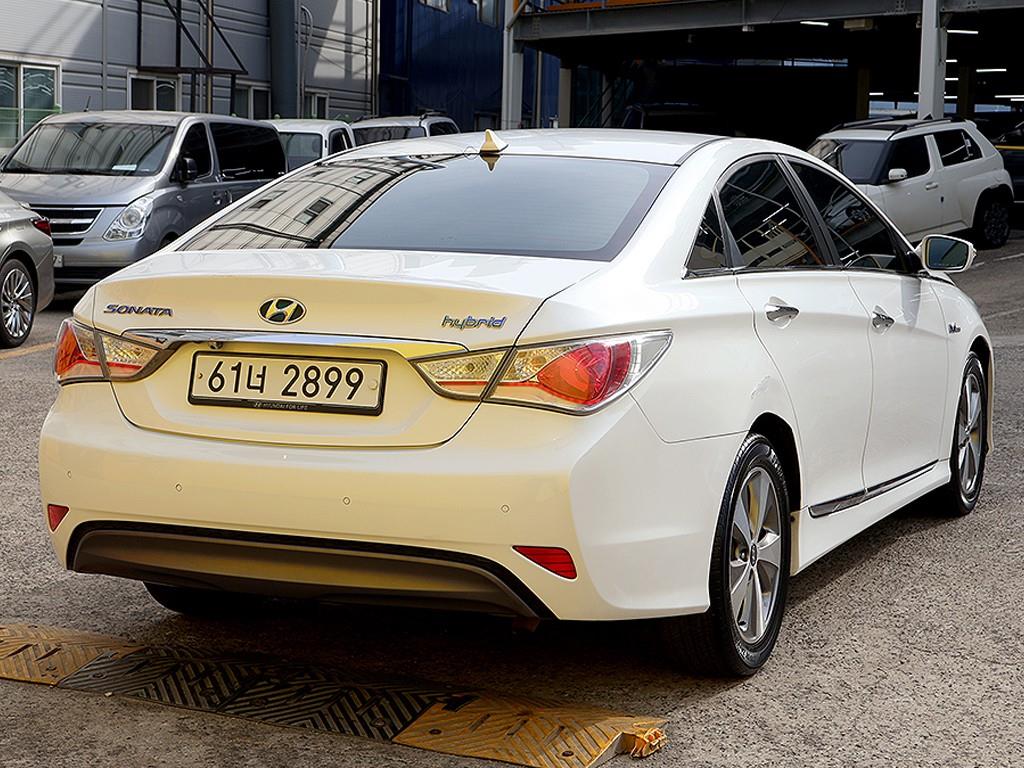 HYUNDAI Sonata - Vista 7