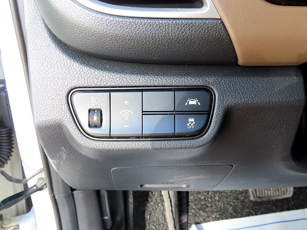 KIA Seltos - Vista 12