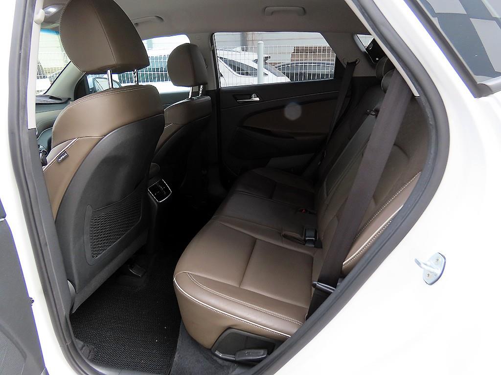 HYUNDAI Tucson - Vista 6