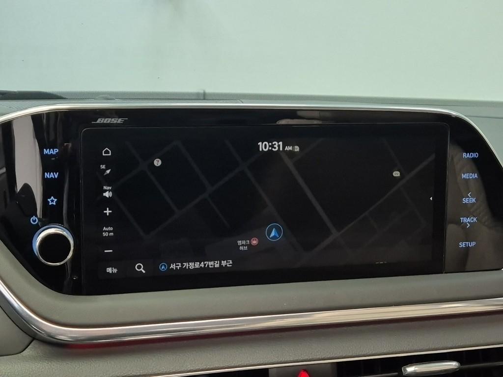 HYUNDAI Sonata - Vista 12