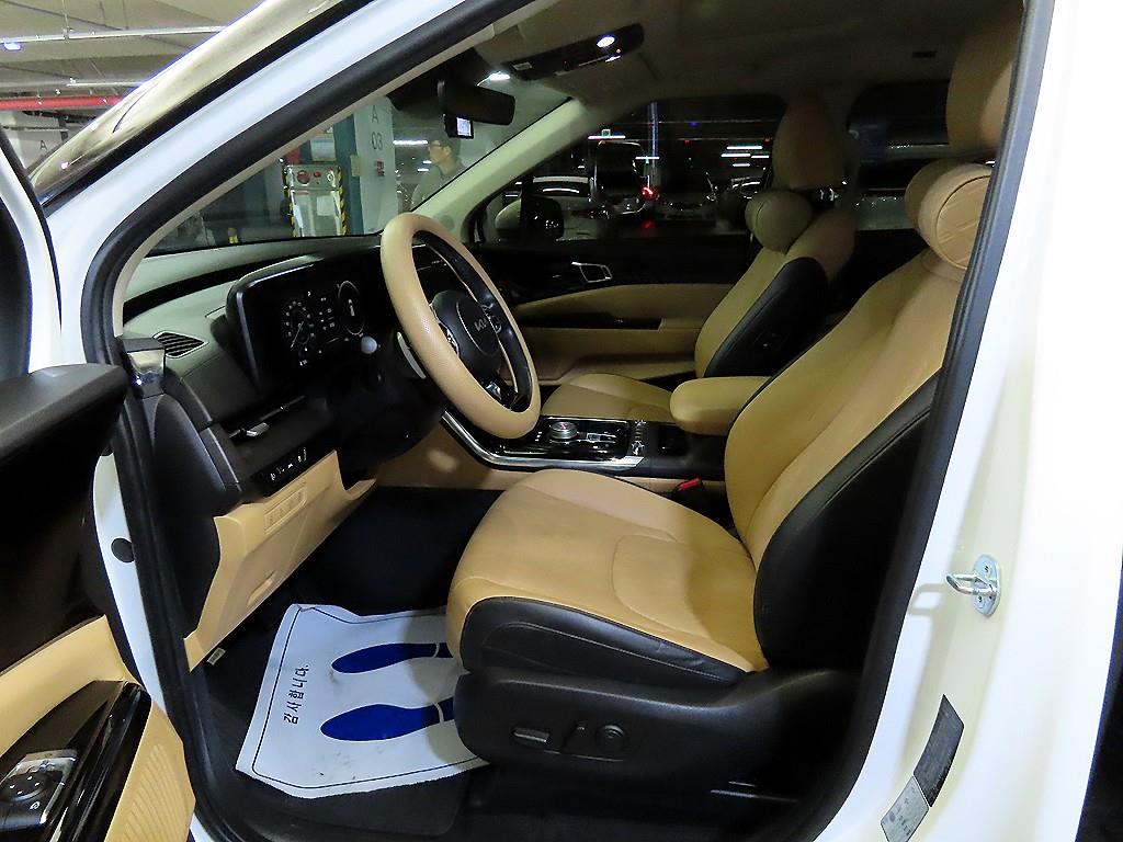 KIA Carnival - Vista 6