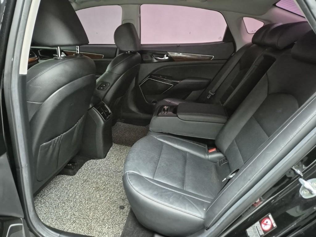 KIA K7 2016 Negro - Importación desde Corea - HF Imports Iquique - Foto 19