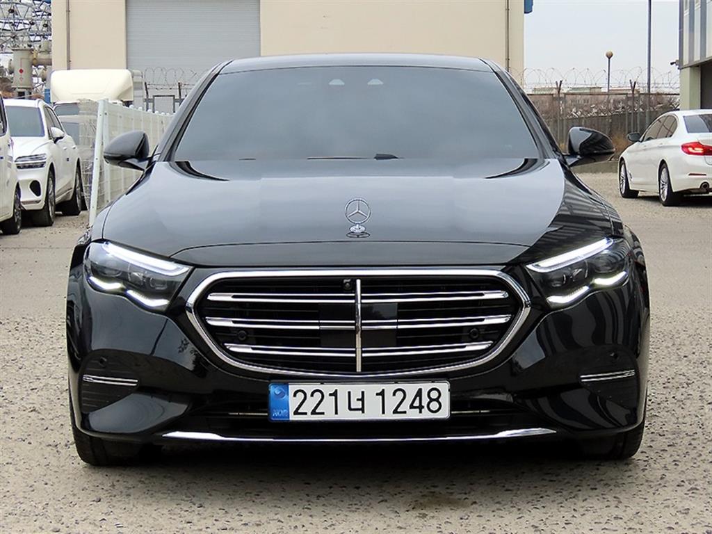 Mercedes Benz E class 2024 Negro - Importación desde Corea - HF Imports Iquique - Foto 1