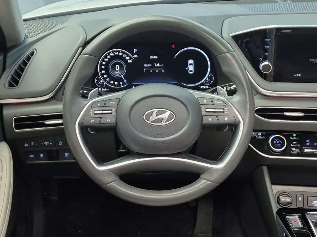 HYUNDAI Sonata - Vista 7