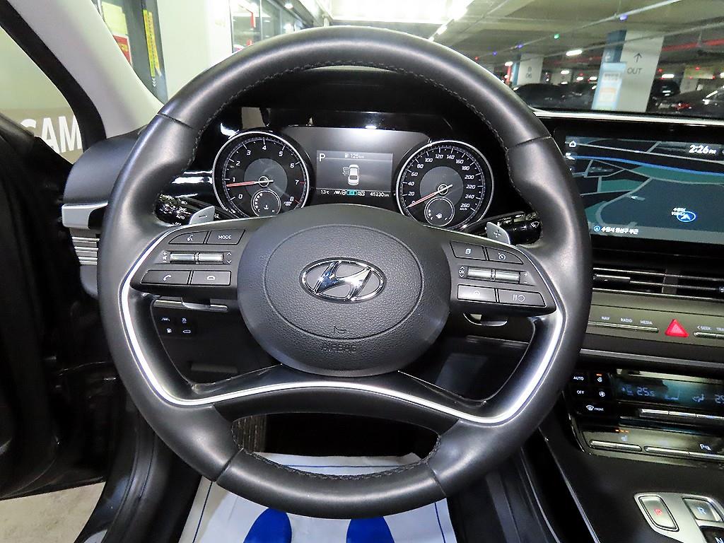 HYUNDAI Grandeur - Vista 8