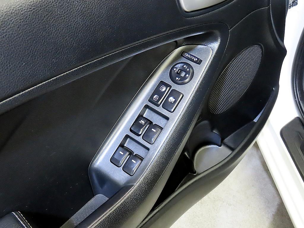 KIA K3 2013 Blanco - Importación desde Corea - HF Imports Iquique - Foto 13