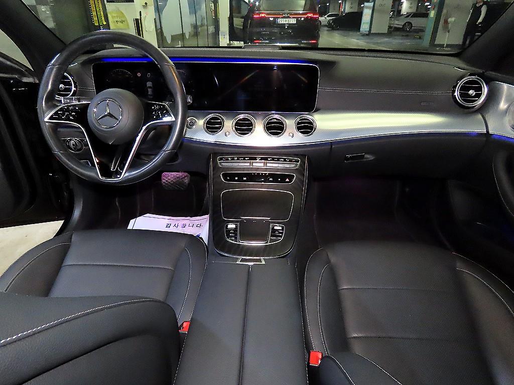 Mercedes Benz E class - Vista 10