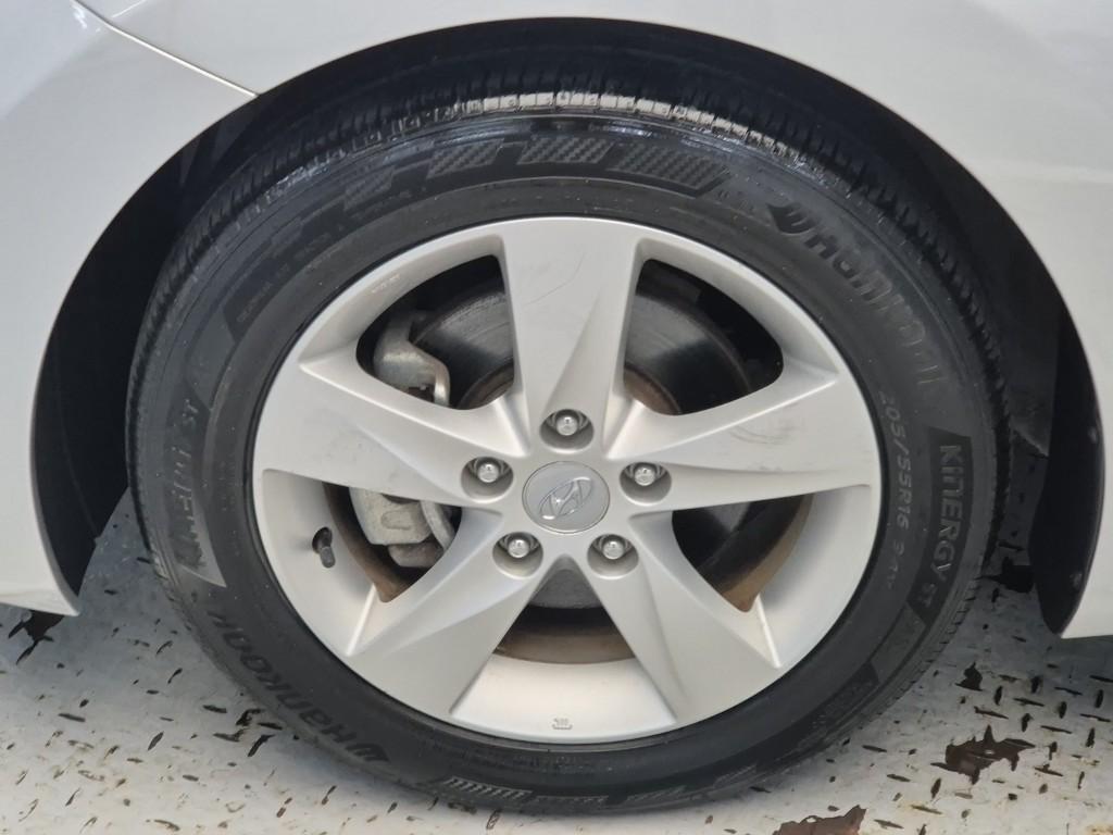 HYUNDAI Avante 2013 Plateado - Importación desde Corea - HF Imports Iquique - Foto 19