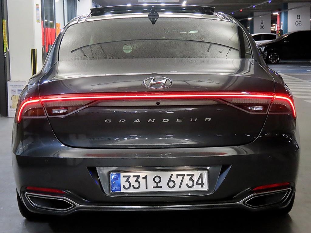 HYUNDAI Grandeur - Vista 5